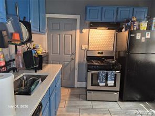 2292 Richton Street, Detroit, MI 48206