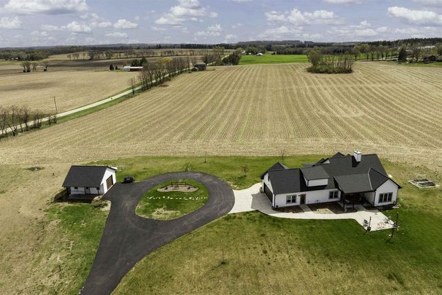 N7117 Black Creek Road, Princeton, WI 54968