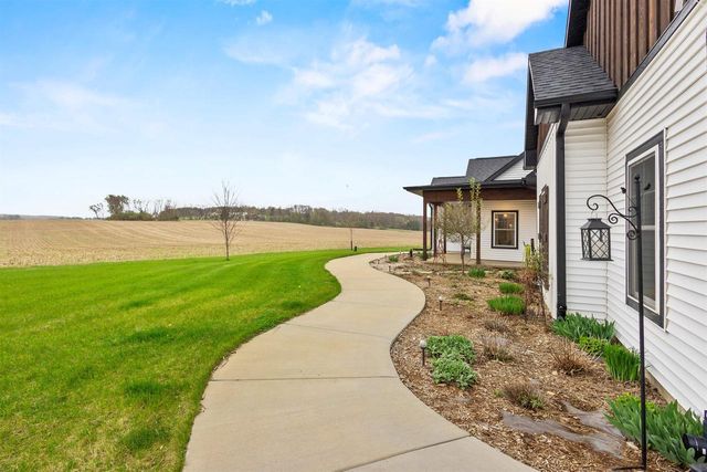 N7117 Black Creek Road, Princeton, WI 54968
