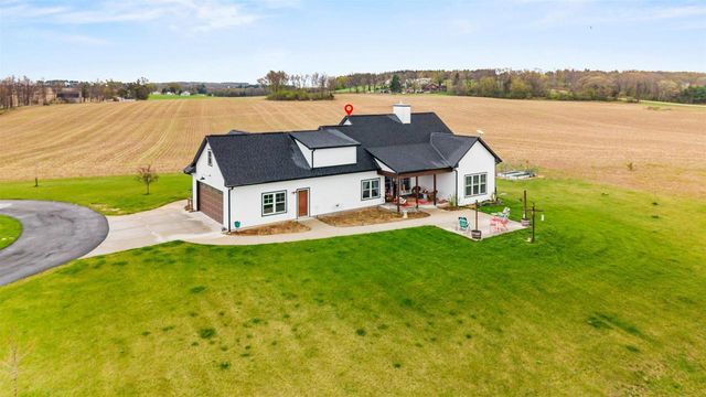 N7117 Black Creek Road, Princeton, WI 54968
