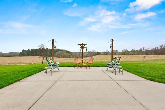 N7117 Black Creek Road, Princeton, WI 54968