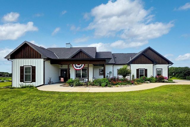 N7117 Black Creek Road, Princeton, WI 54968