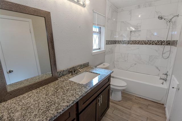 20031 Woodhall Lane, Humble, TX 77338