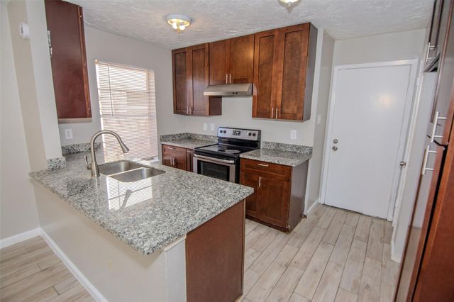 20031 Woodhall Lane, Humble, TX 77338