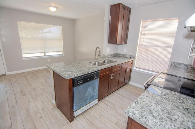 20031 Woodhall Lane, Humble, TX 77338