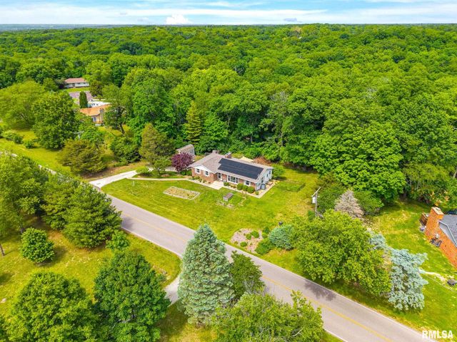 222 E NORTH LAKEVIEW Drive, East Peoria, IL 61611