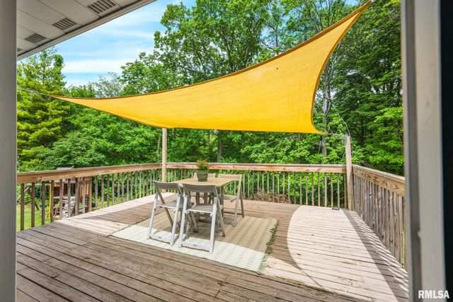 222 E NORTH LAKEVIEW Drive, East Peoria, IL 61611