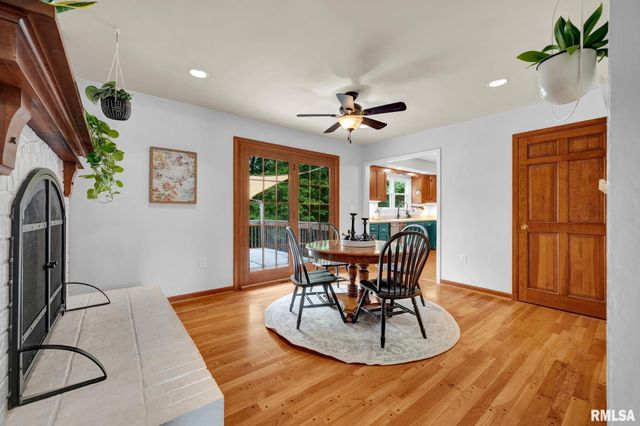222 E NORTH LAKEVIEW Drive, East Peoria, IL 61611