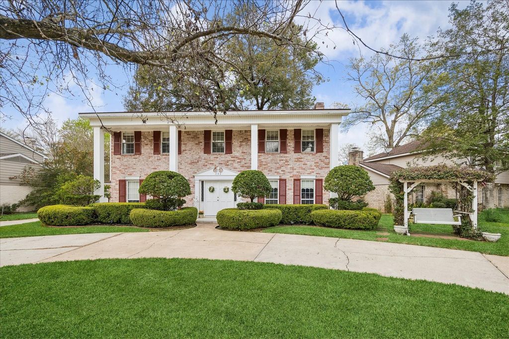 322 Enchanted River Drive, Spring, TX 77388