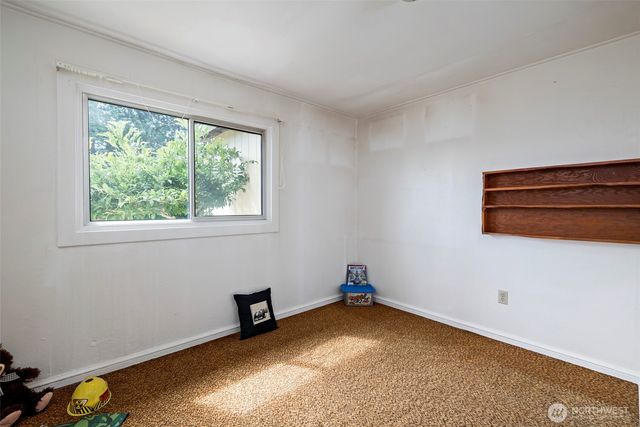 485 SE Jerome Street, Oak Harbor, WA 98277