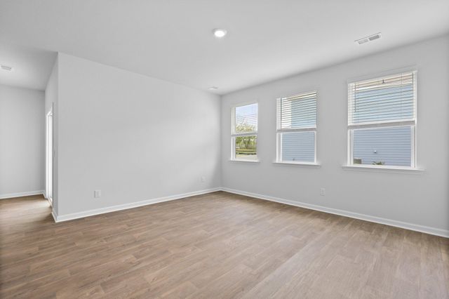 196 Broadstone Drive, Summerville, SC 29486