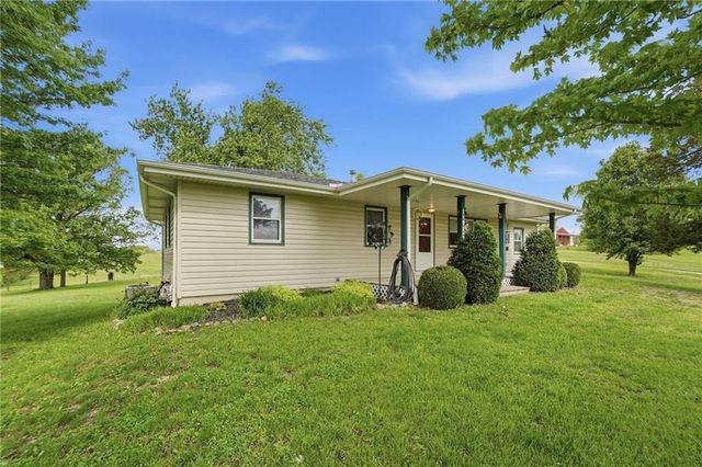 19020 Scott Road, Holt, MO 64048