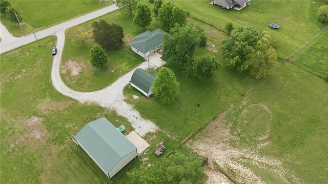 19020 Scott Road, Holt, MO 64048