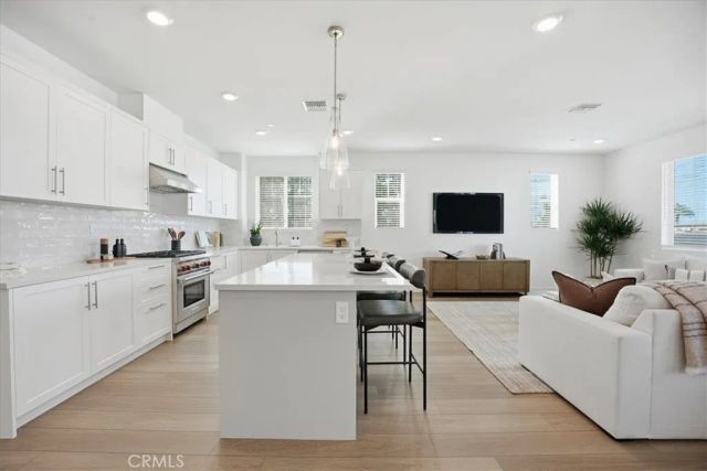 2392 Haley Point Drive 104, Ventura, CA 93003