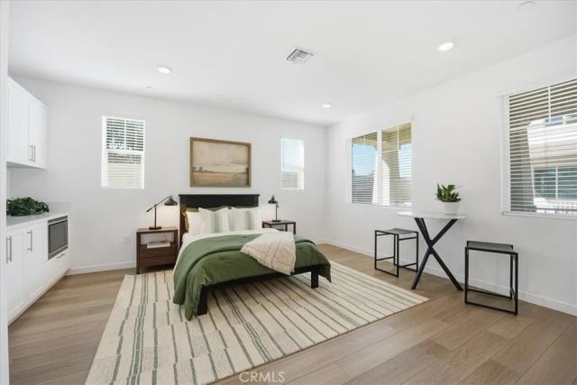 2392 Haley Point Drive 104, Ventura, CA 93003