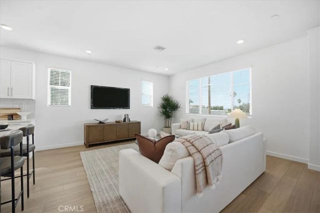 2392 Haley Point Drive 104, Ventura, CA 93003