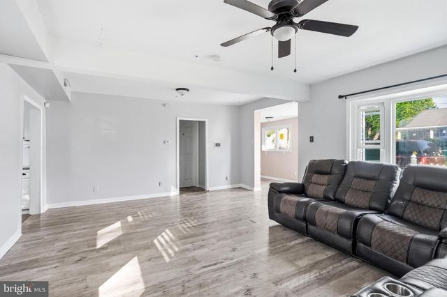 1938 PARKVIEW AVE, Bristol, PA 19007