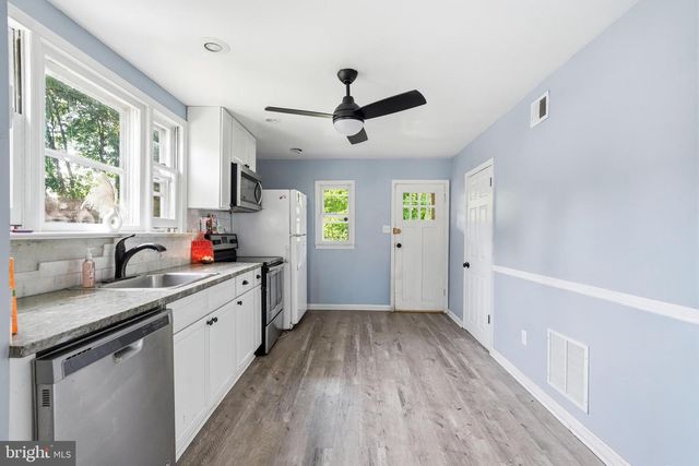 1938 PARKVIEW AVE, Bristol, PA 19007