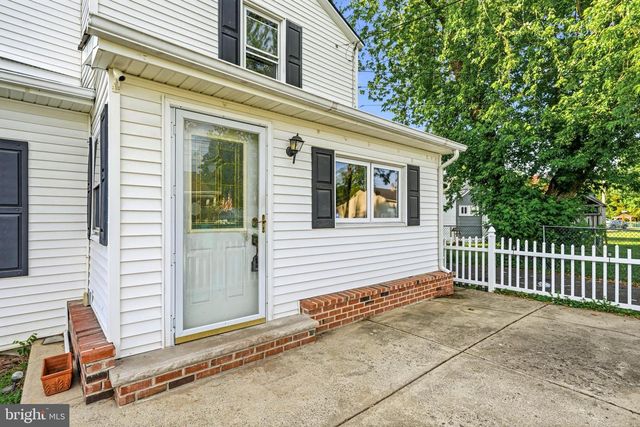 1938 PARKVIEW AVE, Bristol, PA 19007