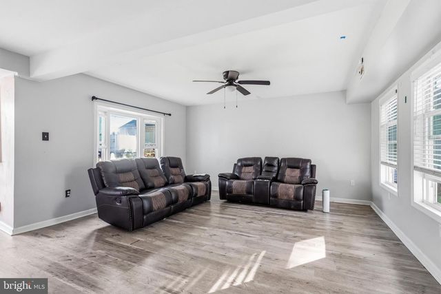 1938 PARKVIEW AVE, Bristol, PA 19007