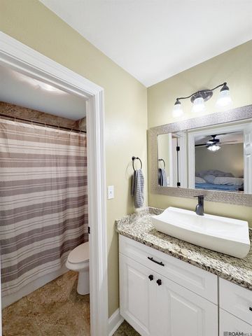 8994 Cedar Springs Ave, Denham Springs, LA 70726
