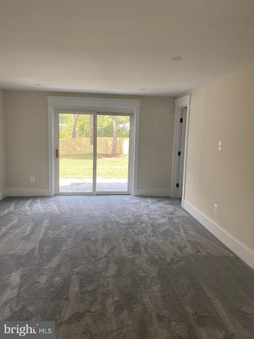 9114 KIRKDALE RD, Bethesda, MD 20817