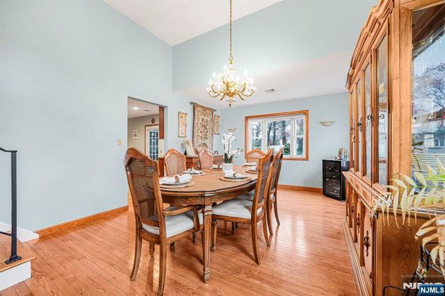 9 Allison Court, Wayne, NJ 07470