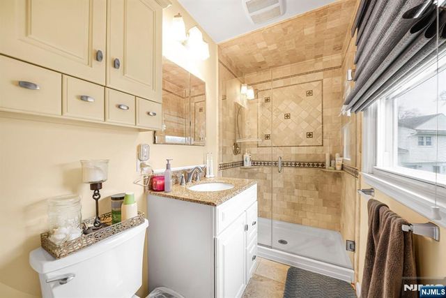 9 Allison Court, Wayne, NJ 07470