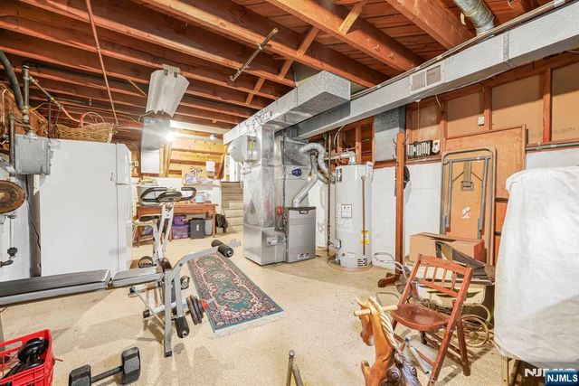 9 Allison Court, Wayne, NJ 07470