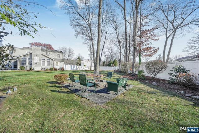 9 Allison Court, Wayne, NJ 07470