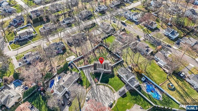 9 Allison Court, Wayne, NJ 07470