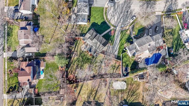 9 Allison Court, Wayne, NJ 07470