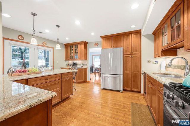 9 Allison Court, Wayne, NJ 07470