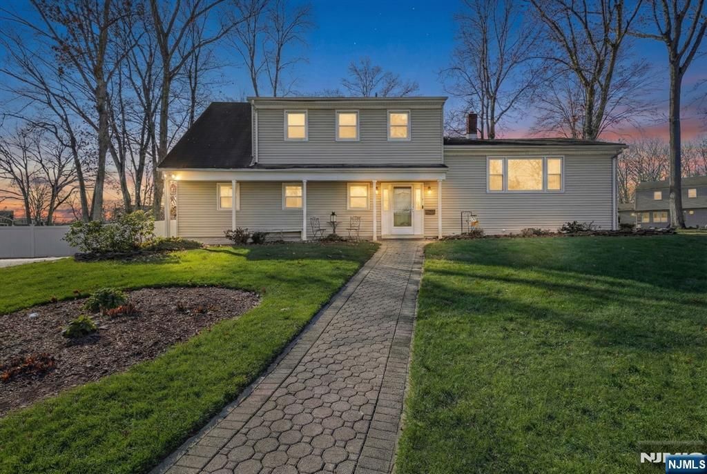 9 Allison Court, Wayne, NJ 07470