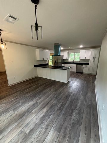 1003 Camp Road, White Hall, AR 71602