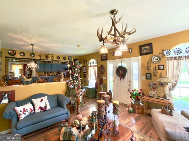 5627 Cave Spring Road SW, Cave Spring, GA 30124