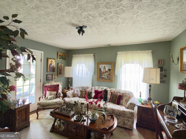 5627 Cave Spring Road SW, Cave Spring, GA 30124