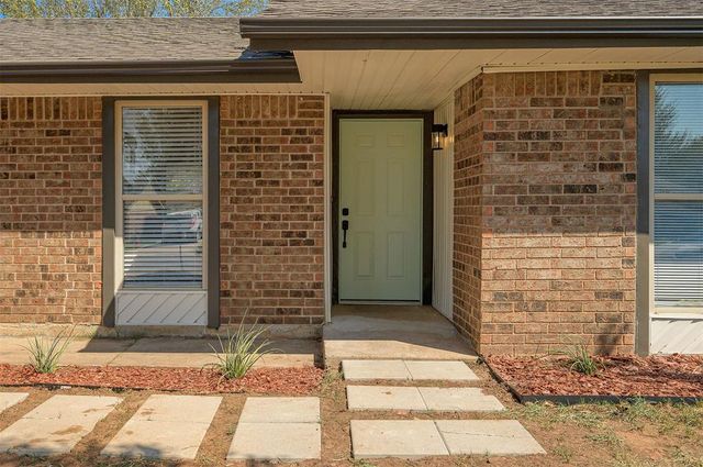 20031 Timberidge Road, Harrah, OK 73045