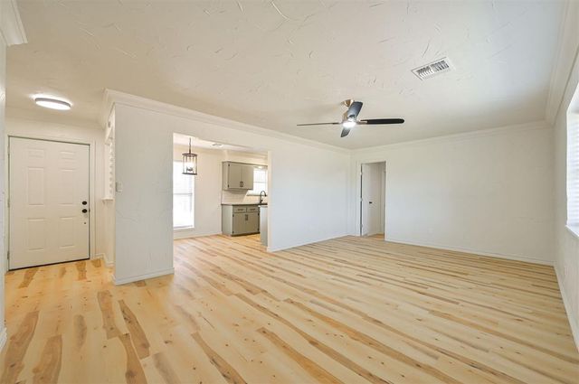 20031 Timberidge Road, Harrah, OK 73045