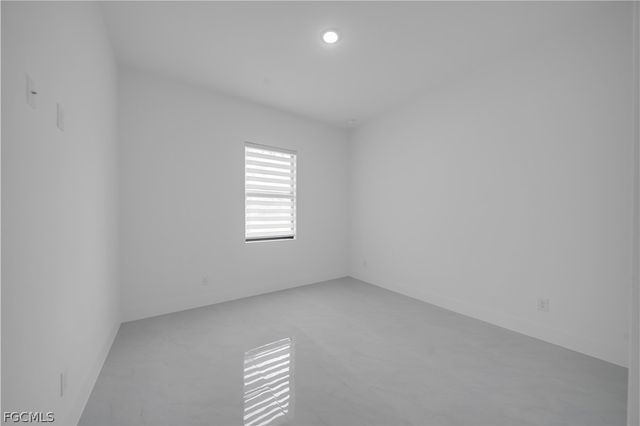 2700 42nd ST W, Lehigh Acres, FL 33971