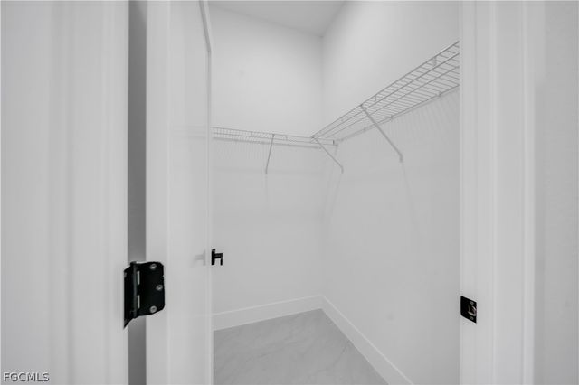 2700 42nd ST W, Lehigh Acres, FL 33971