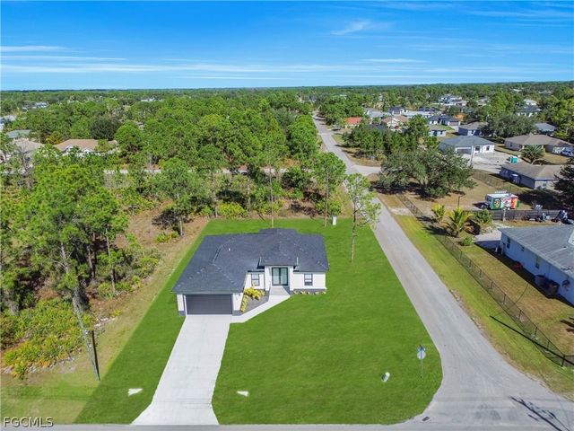 2700 42nd ST W, Lehigh Acres, FL 33971