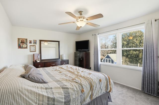 2417 Canterbury Place, Schererville, IN 46375