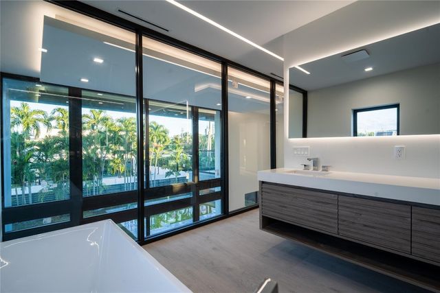 508 NE 9th Avenue, Fort Lauderdale, FL 33301