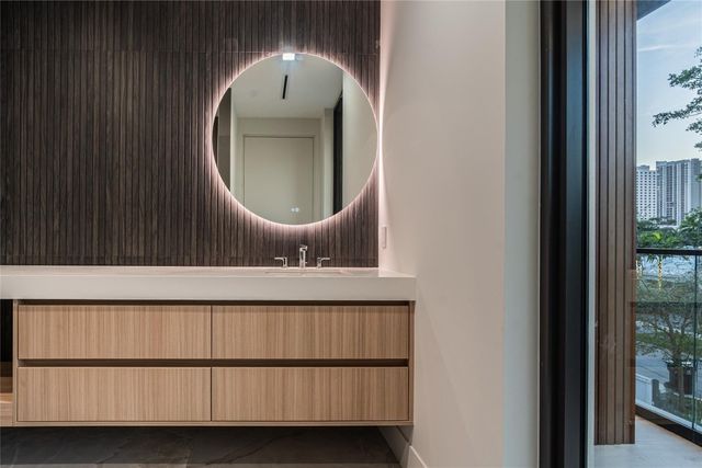 508 NE 9th Avenue, Fort Lauderdale, FL 33301