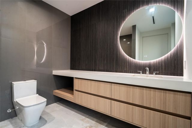 508 NE 9th Avenue, Fort Lauderdale, FL 33301