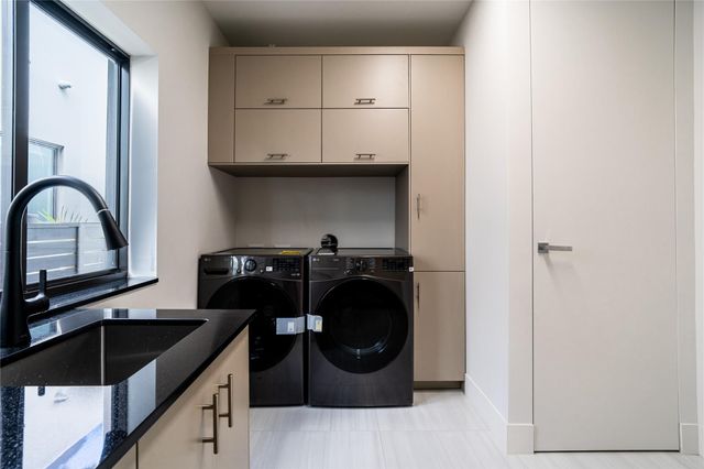 508 NE 9th Avenue, Fort Lauderdale, FL 33301