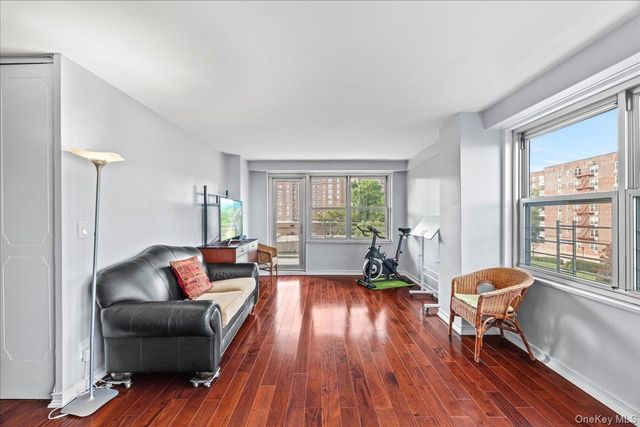 555 Kappock Street 7E, Bronx, NY 10463