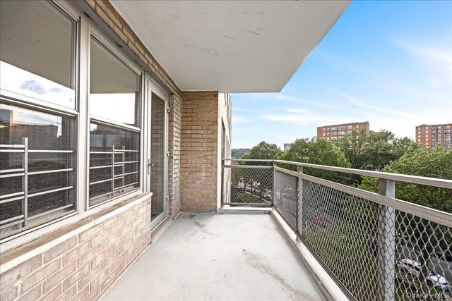 555 Kappock Street 7E, Bronx, NY 10463