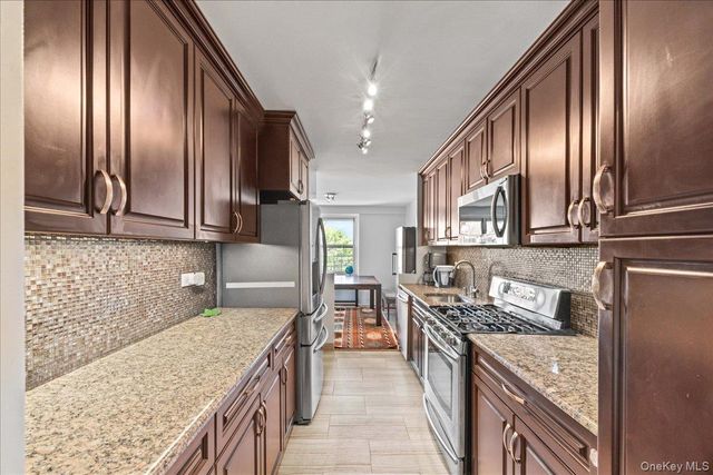 555 Kappock Street 7E, Bronx, NY 10463